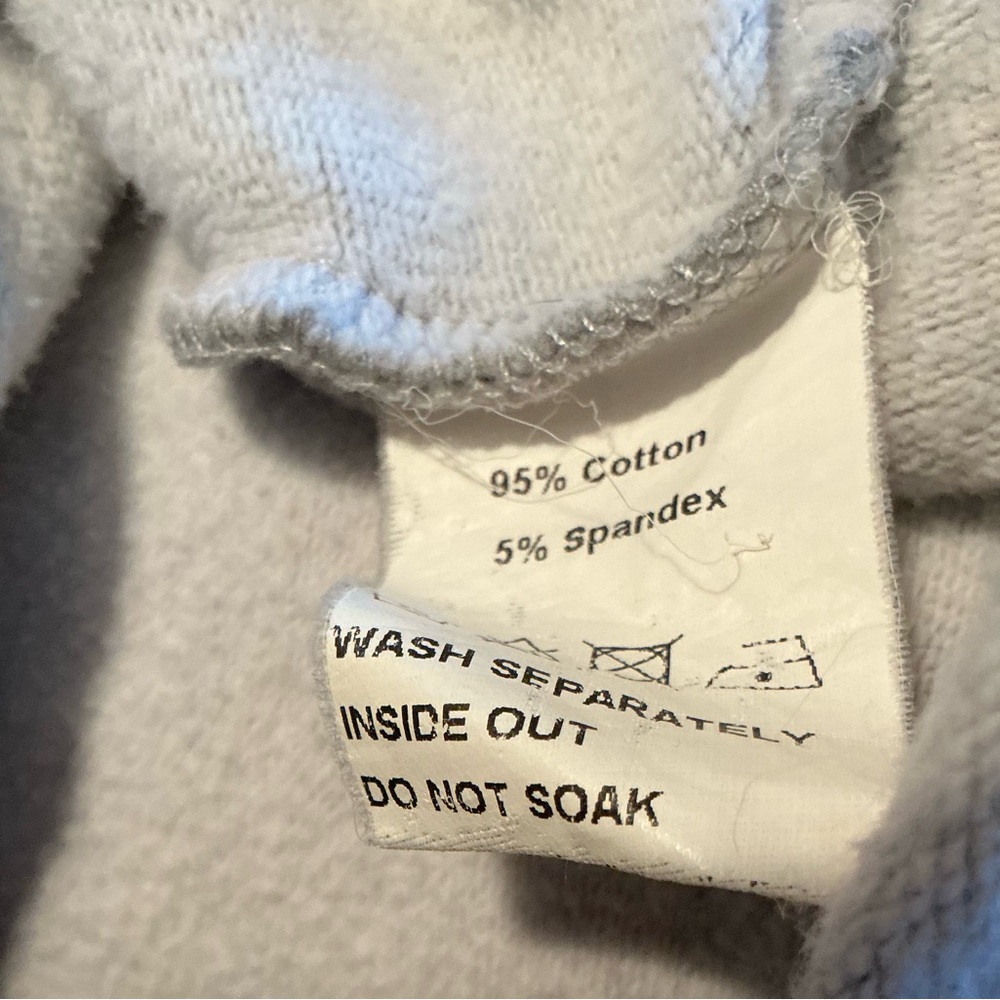 Women’s Gray Crewneck Sweat shirt with Bold Print size XXL - Picture 5 of 5